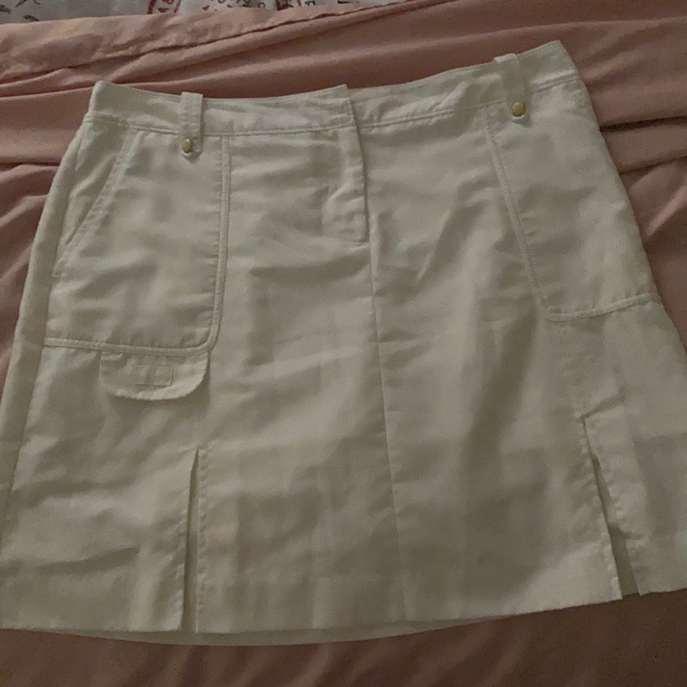 Izod skort- white